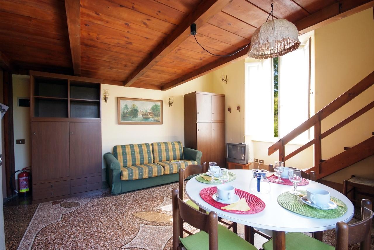 Villa Teresa Porto Azzurro Exterior photo