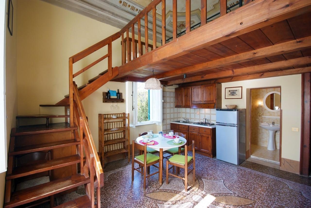 Villa Teresa Porto Azzurro Exterior photo